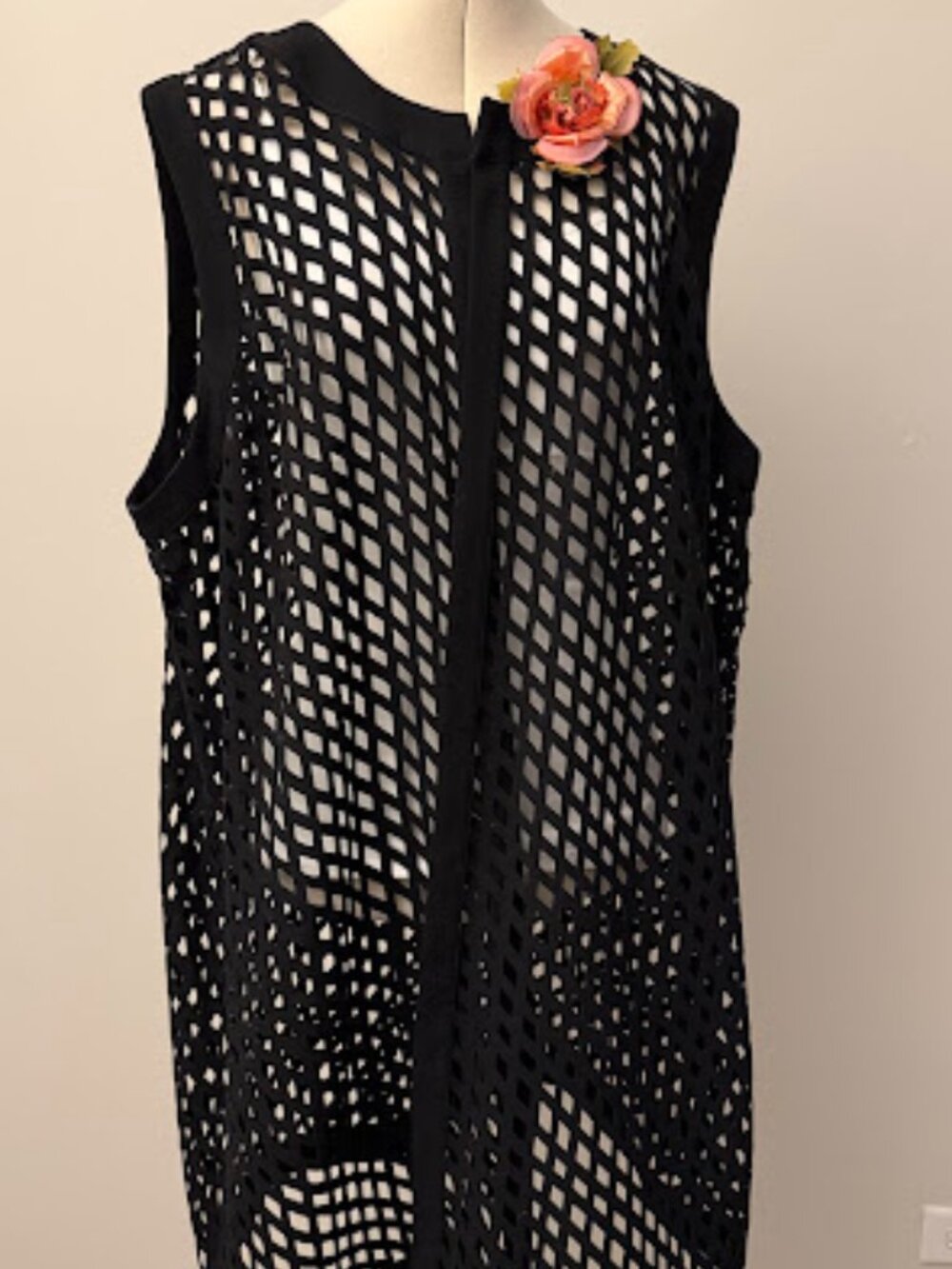 Black sleeveless knitted mesh cardigan (beach cover-up), size L–XL